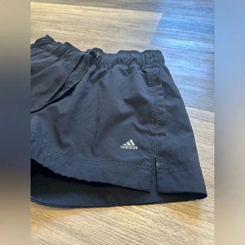 ADIDAS Women’s Black Athletic Athleisure Shorts Size Small - Picture 2 of 9